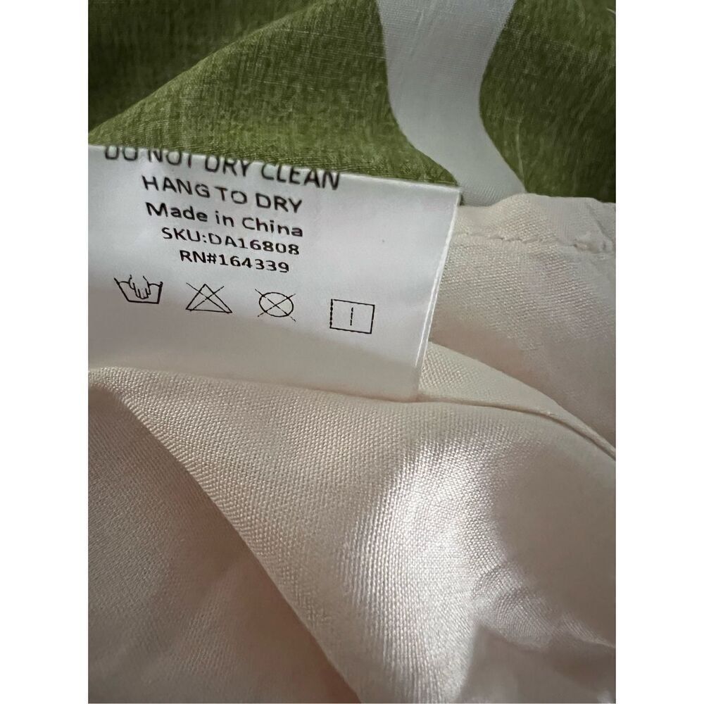Petal & Pup Women's Green White Tropical Halter Open Back Maxi Dress Large NWOT - Picture 14 of 14